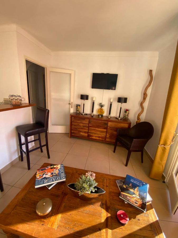 Charmant 2 Pieces Vue Sur Mer Et Monte-Carlo A Roquebrune Cap Martin Exterior foto